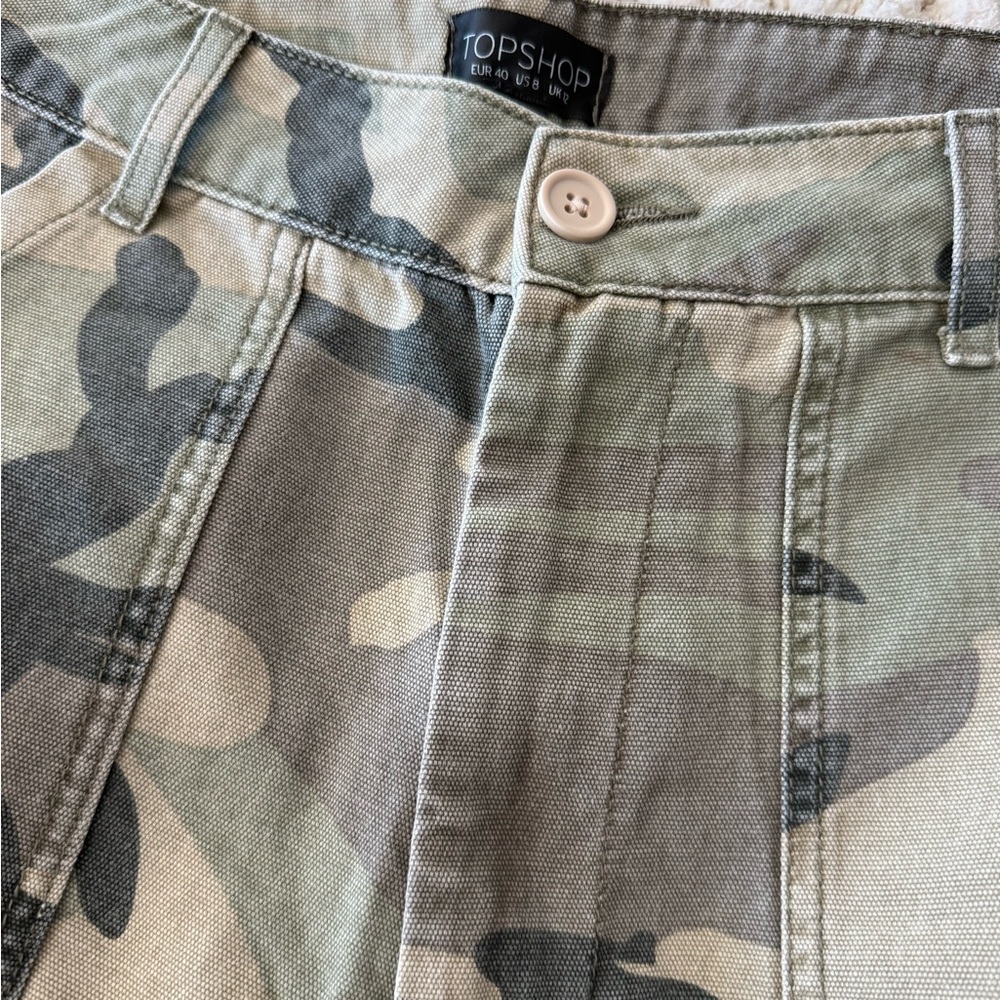 Topshop Camouflage Capri Cargo Pants - Picture 2 of 5